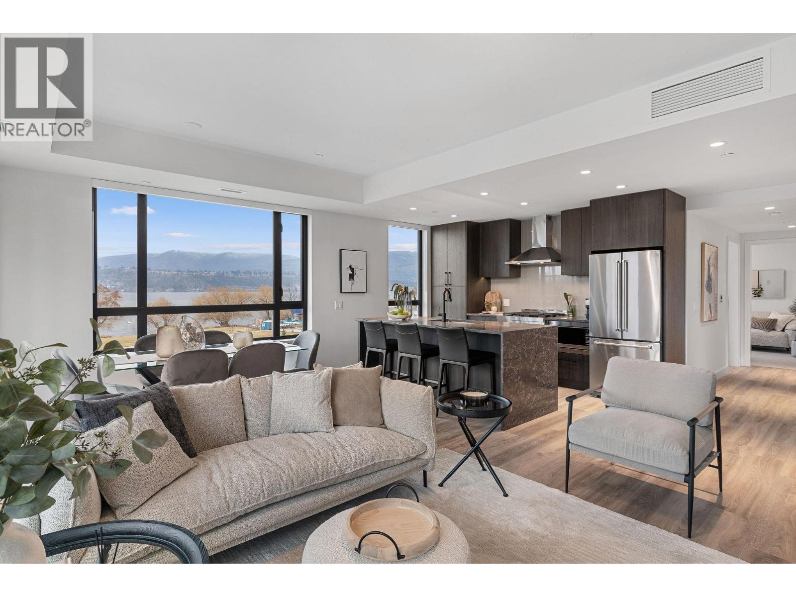 311 3051 Abbott Street, Kelowna