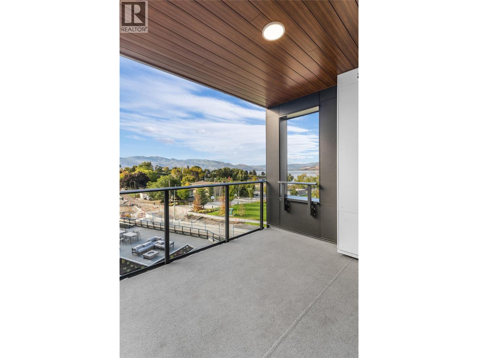 515 3051 Abbott Street, Kelowna