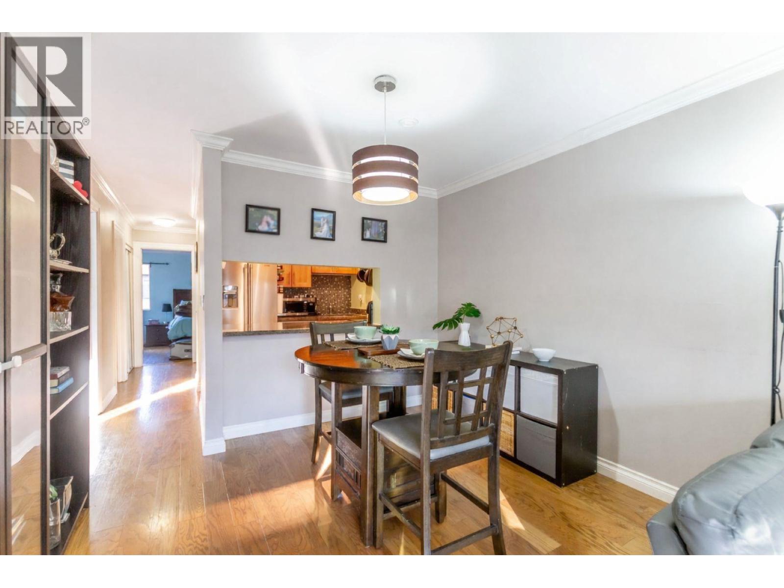 307 3275 MOUNTAIN HIGHWAY - Photo 5 of 17, North Vancouver, British Columbia