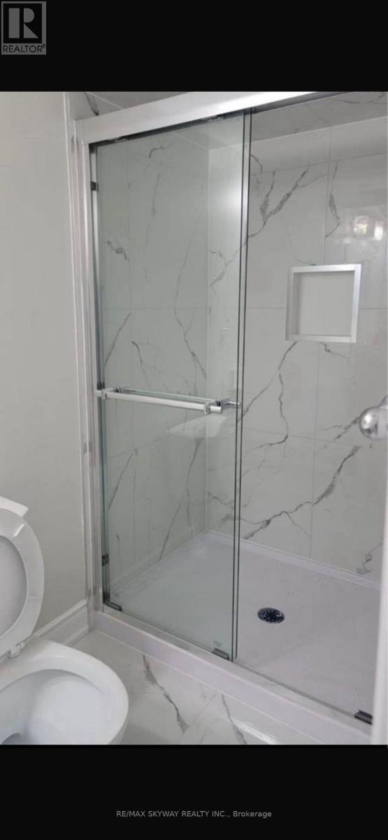 40 EBERLY WOODS DRIVE - Photo 3 of 3, Caledon, Ontario