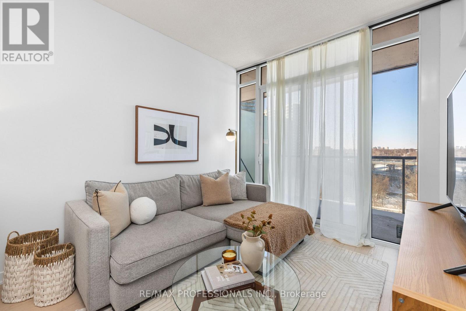 88 Park Lawn Road 712