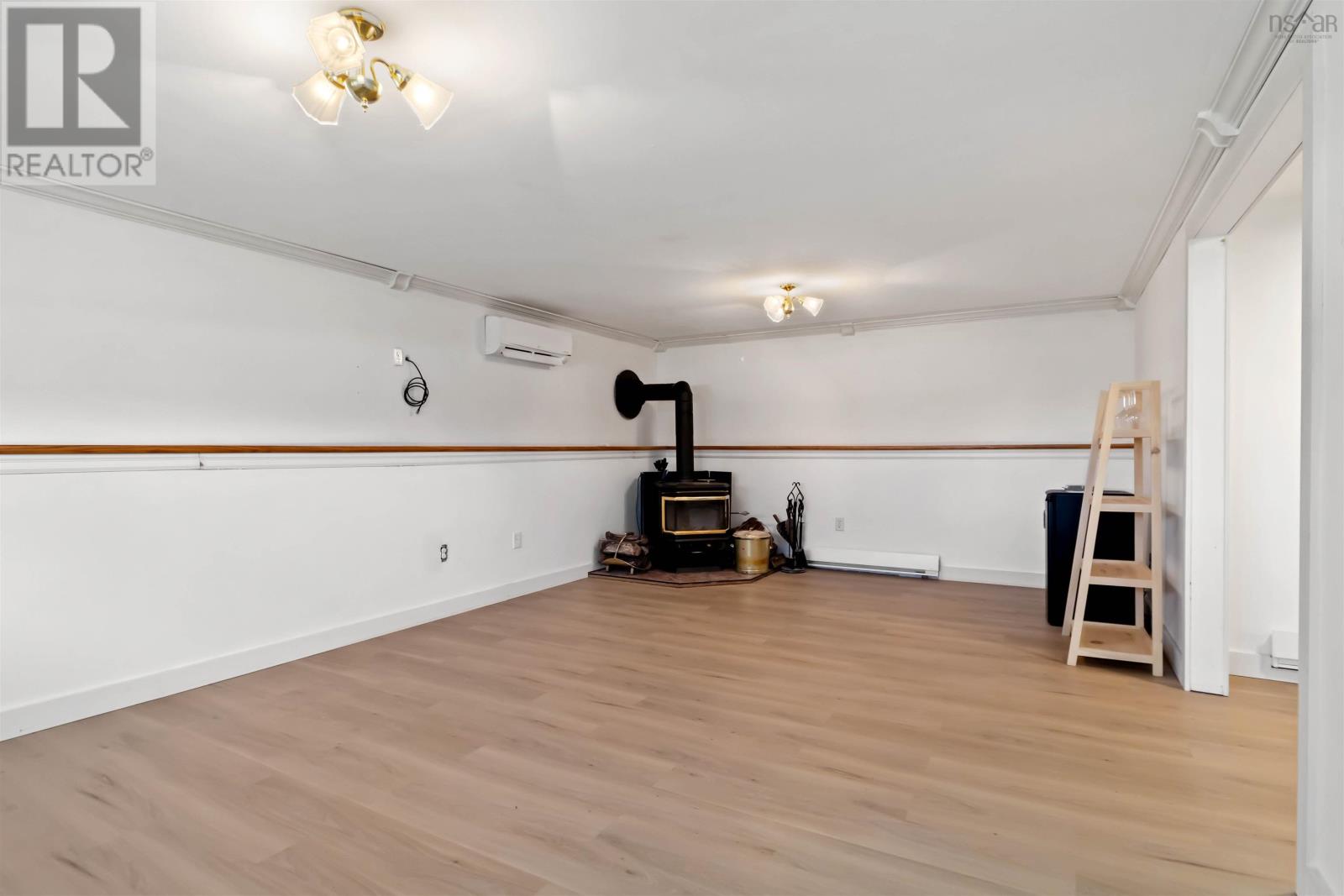 Property 31 of 47 of 682 Caldwell Road