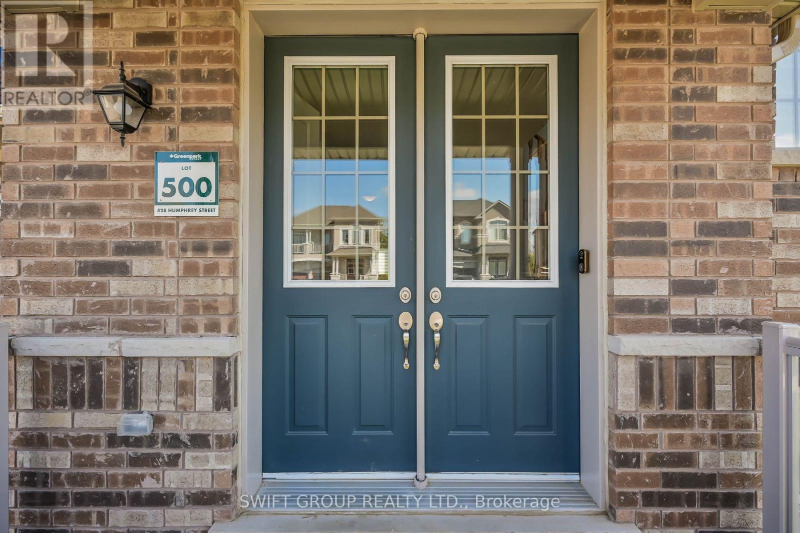 428 HUMPHREY STREET - Photo 2 of 38, Hamilton (Waterdown), Ontario