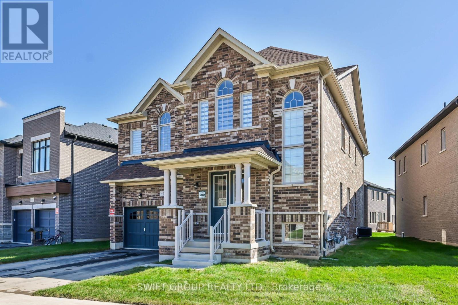 428 HUMPHREY STREET - Photo 3 of 38, Hamilton (Waterdown), Ontario