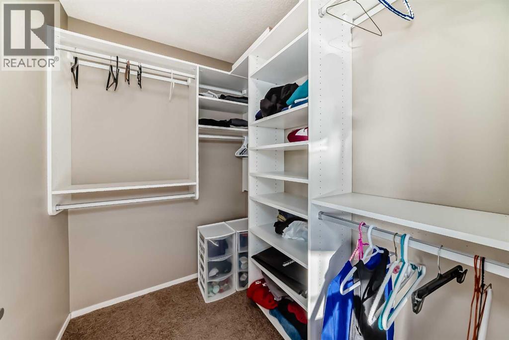 145 River Heights Crescent, Cochrane