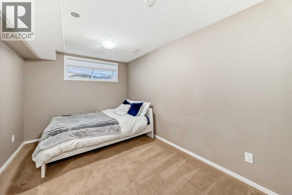 145 River Heights Crescent, Cochrane