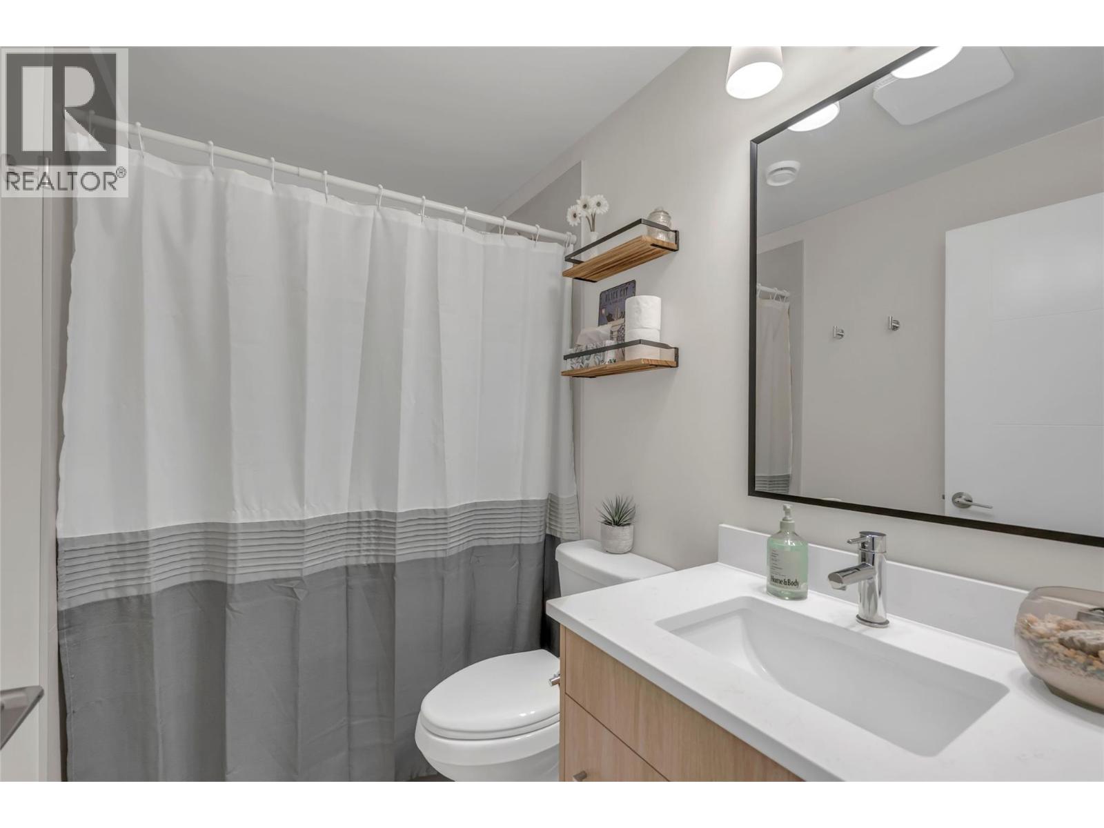 241 Nelson Avenue Unit# 102, Penticton