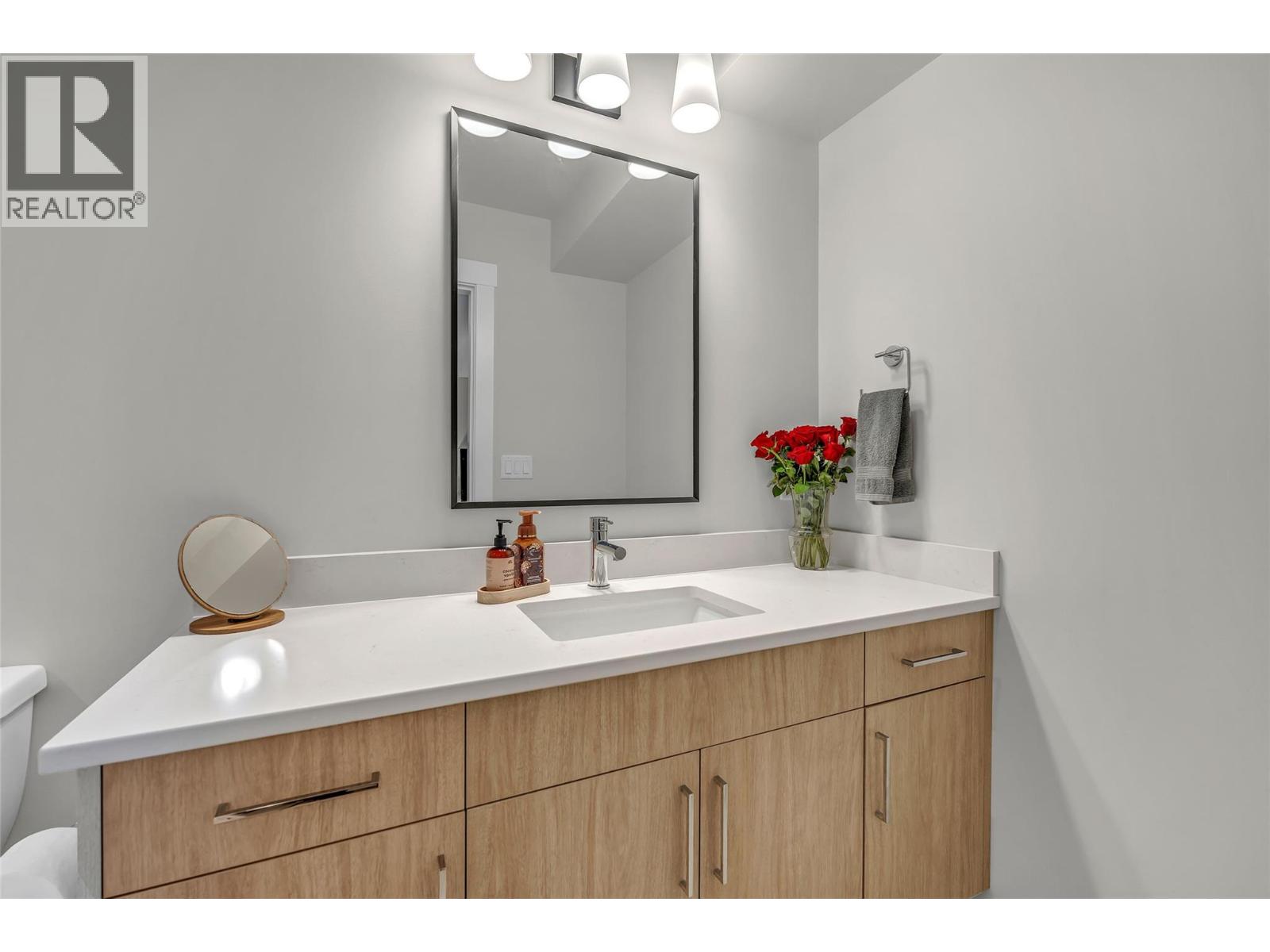 241 Nelson Avenue Unit# 102, Penticton