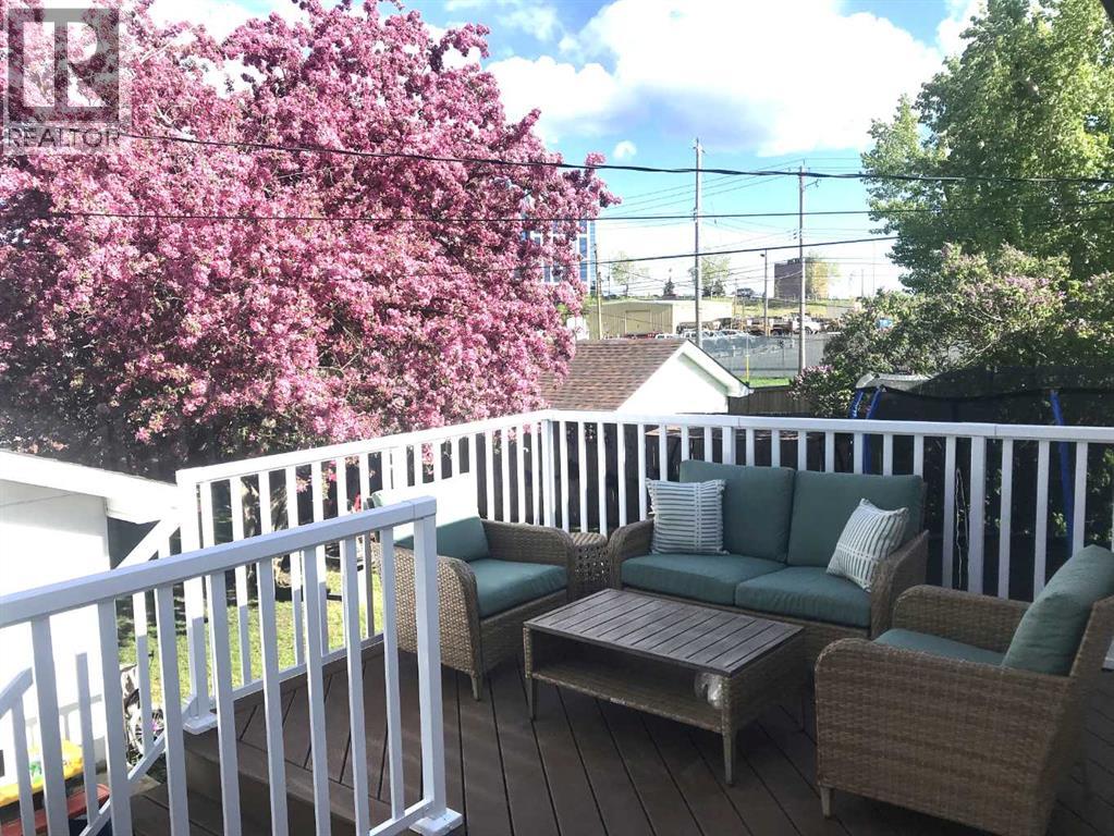 Single Family House Bi-level for Sale in  Haddon Road SW Haysboro Calgary 