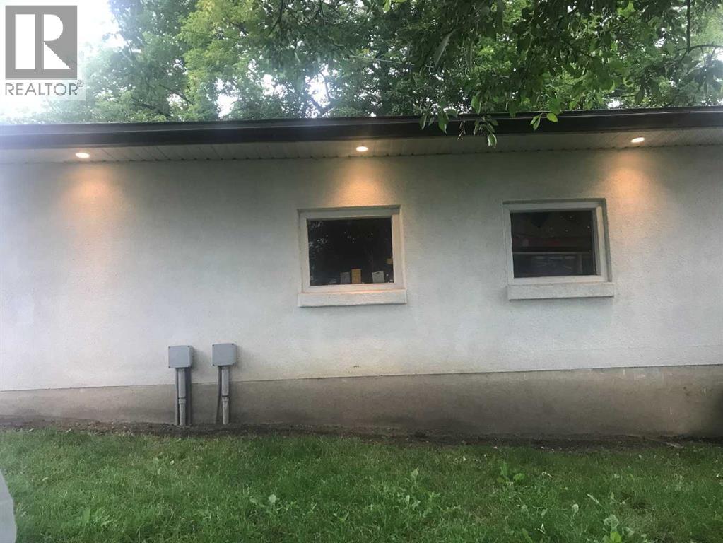 Single Family House Bi-level for Sale in  Haddon Road SW Haysboro Calgary 