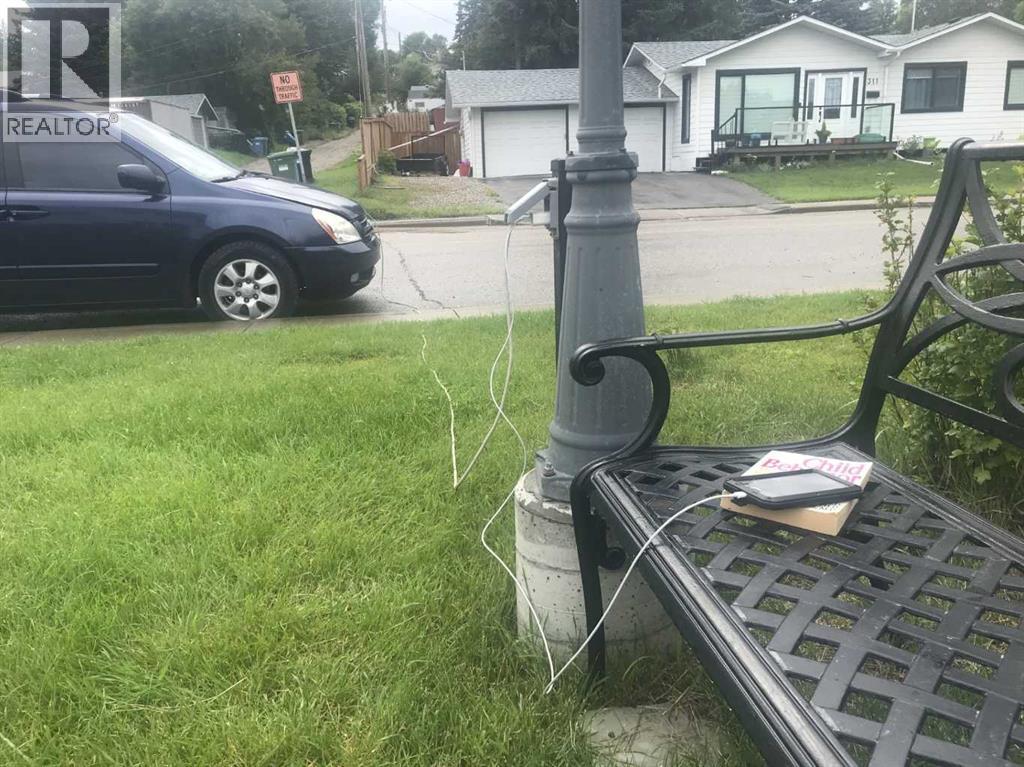 Single Family House Bi-level for Sale in  Haddon Road SW Haysboro Calgary 