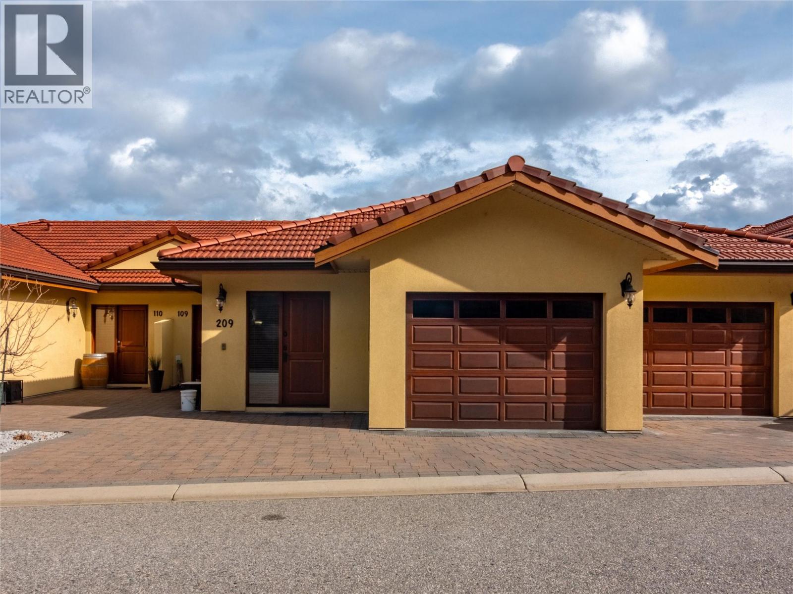 14419 Downton Avenue Unit# 209, Summerland