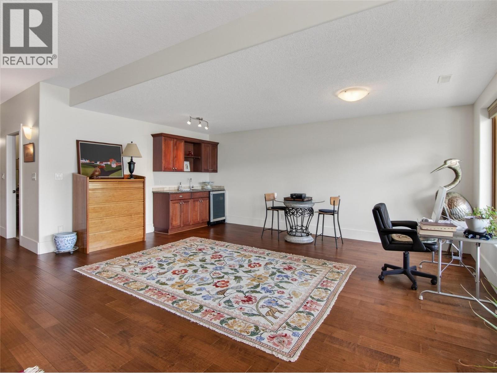 14419 Downton Avenue Unit# 209, Summerland