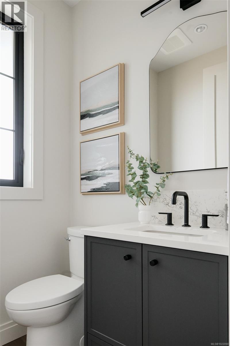 3 5032 Wesley Road, Saanich