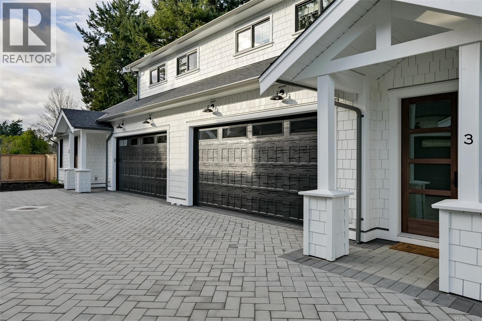 #3 5032 Wesley Rd - 53
