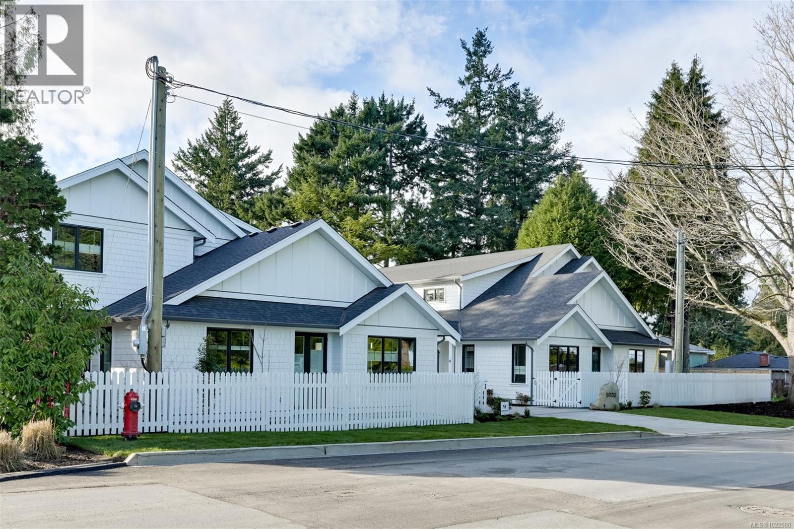 #3 5032 Wesley Rd - 47