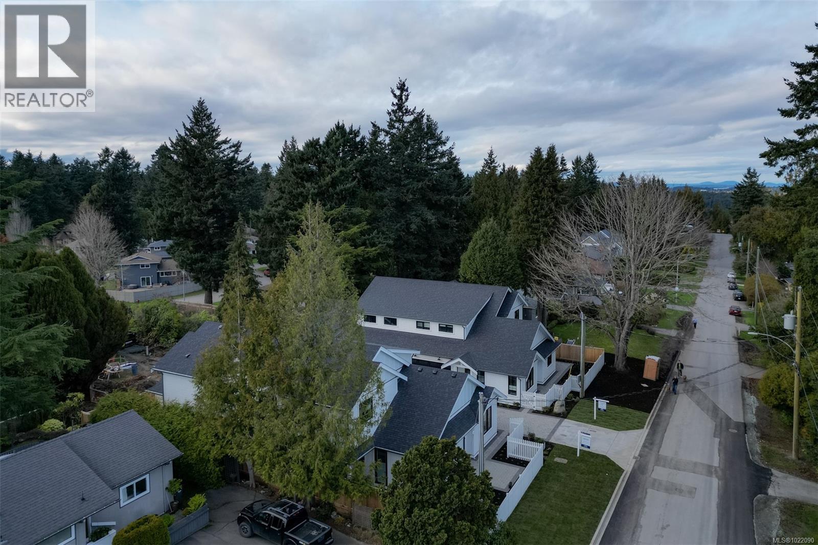 3 5032 Wesley Road, Saanich