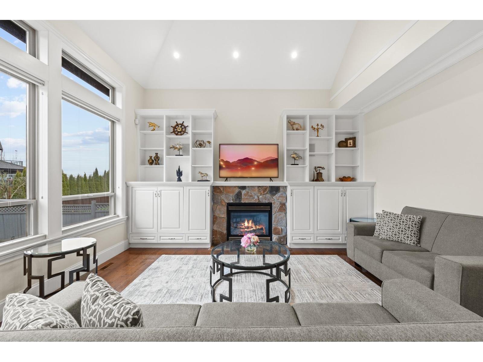 15963 DEVONSHIRE DRIVE, Surrey