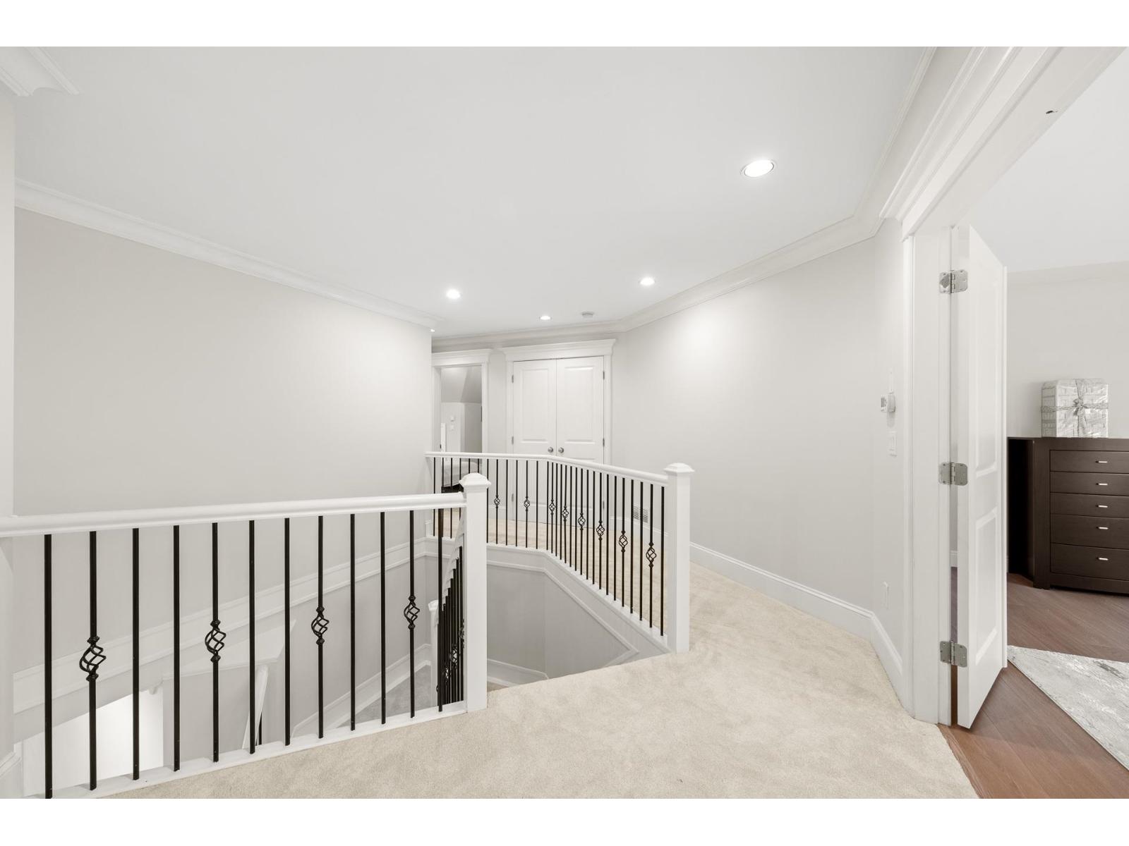 15963 DEVONSHIRE DRIVE, Surrey