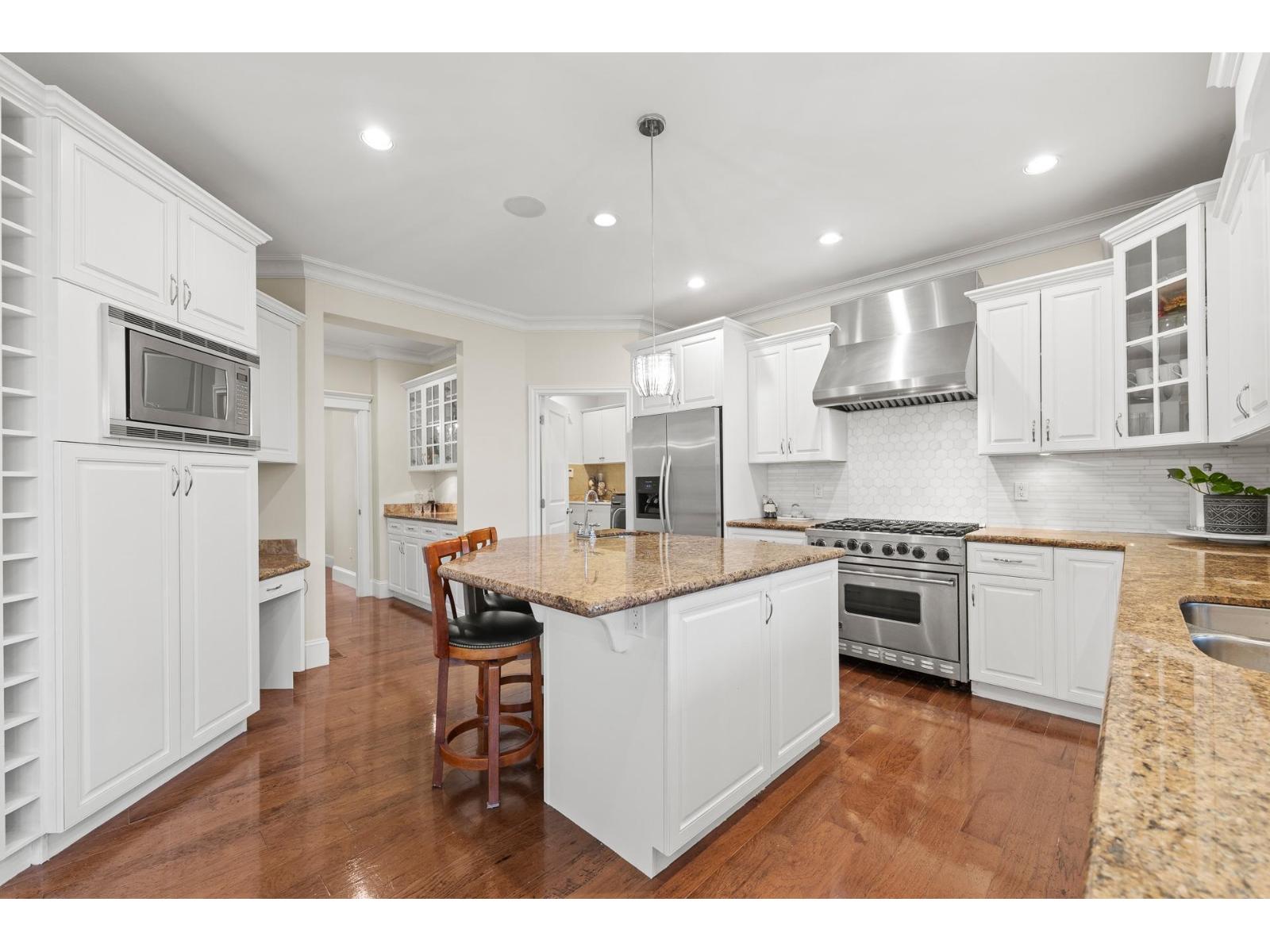 15963 DEVONSHIRE DRIVE, Surrey