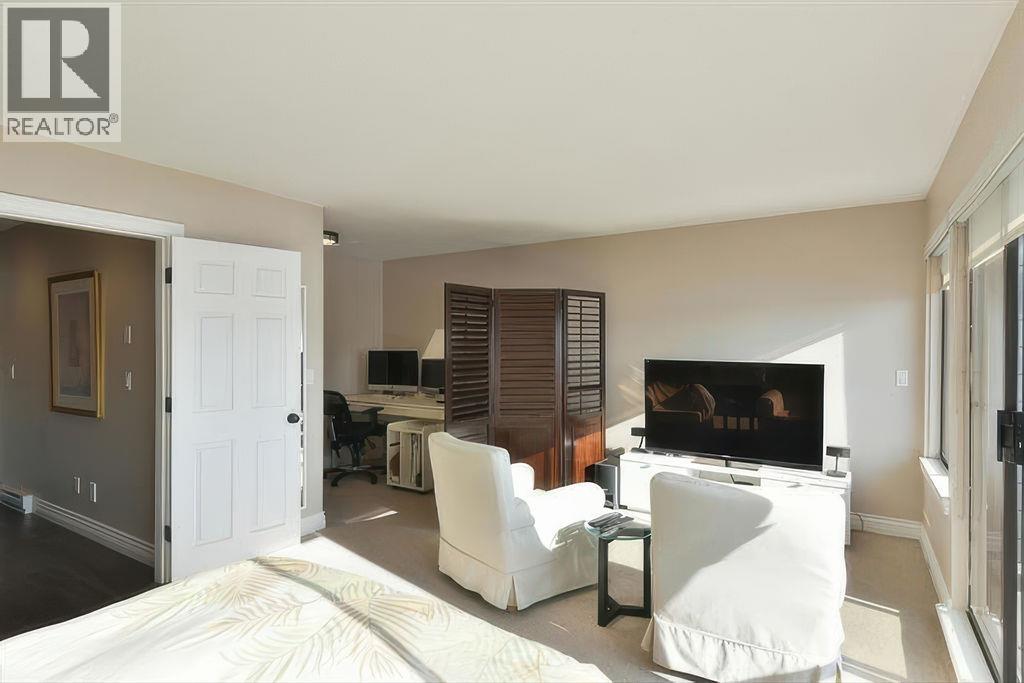 508 MARINE DRIVE, Gibsons