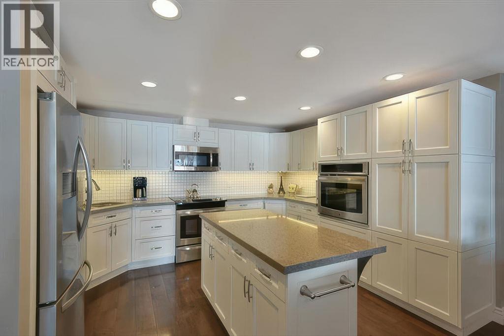 508 MARINE DRIVE, Gibsons