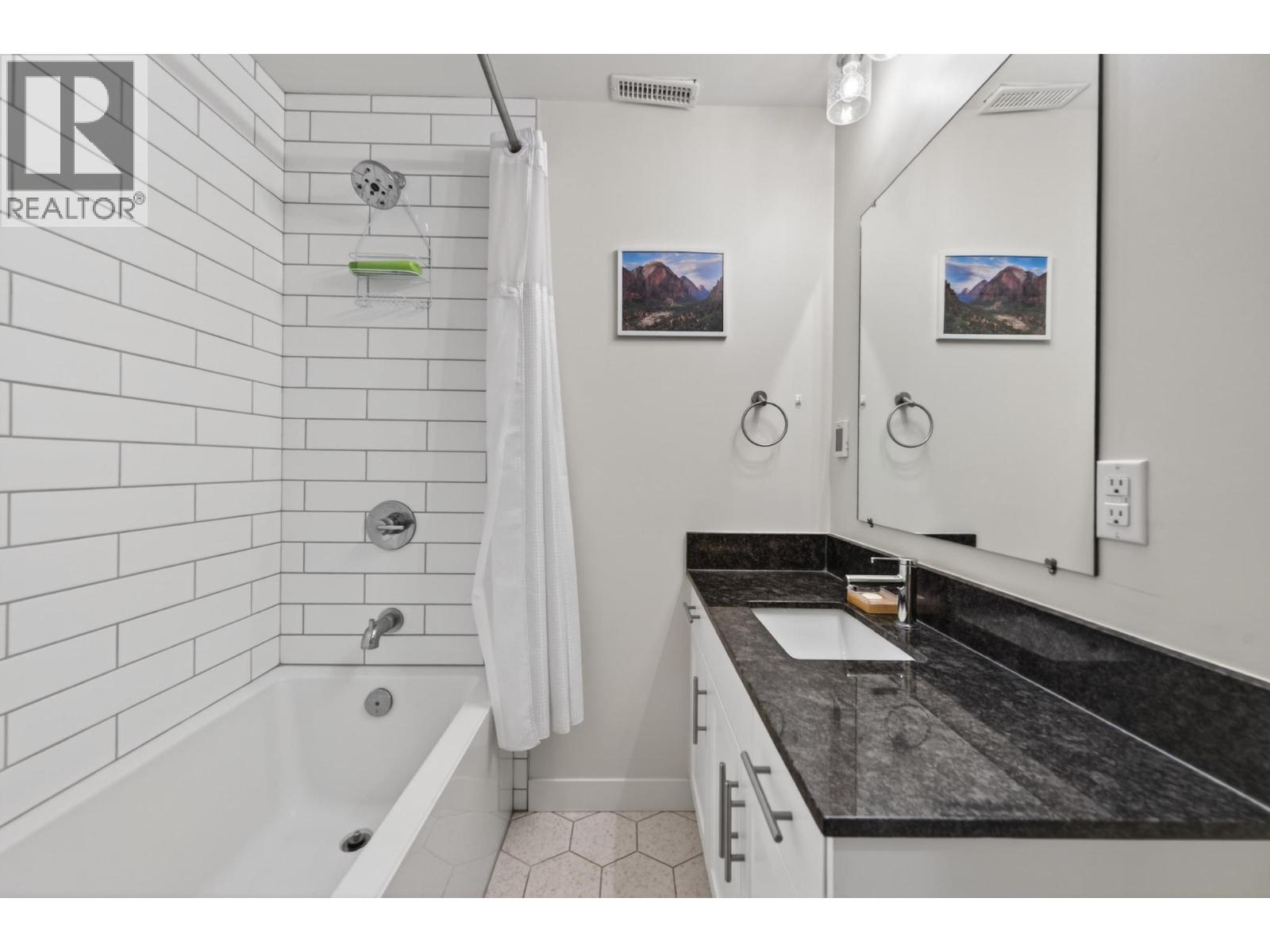 #8 1512 GRANITE DRIVE - 15