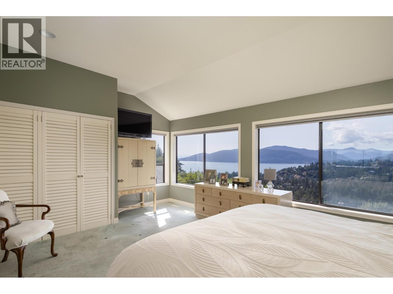 5267 ASPEN DRIVE, West Vancouver