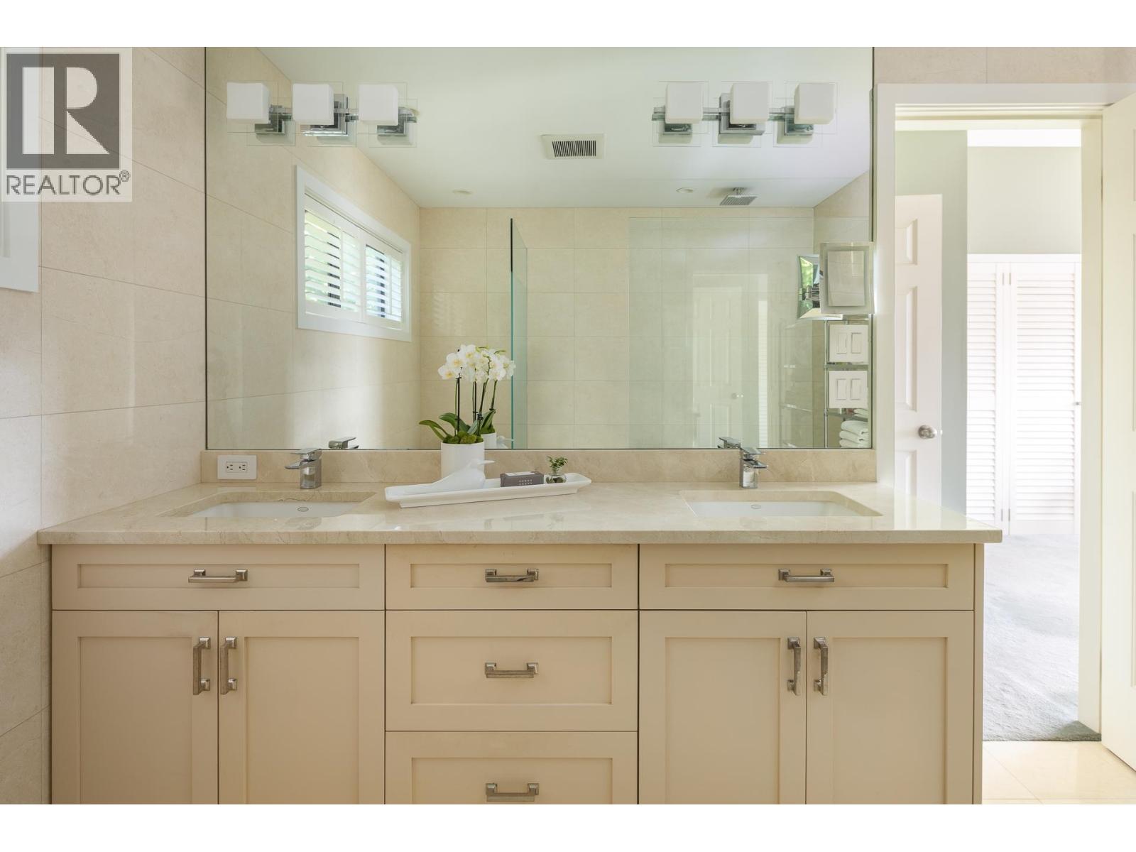 5267 ASPEN DRIVE, West Vancouver