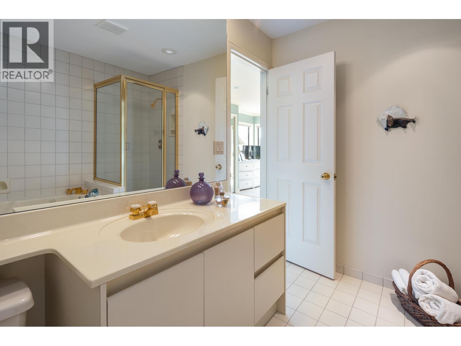 5267 ASPEN DRIVE, West Vancouver