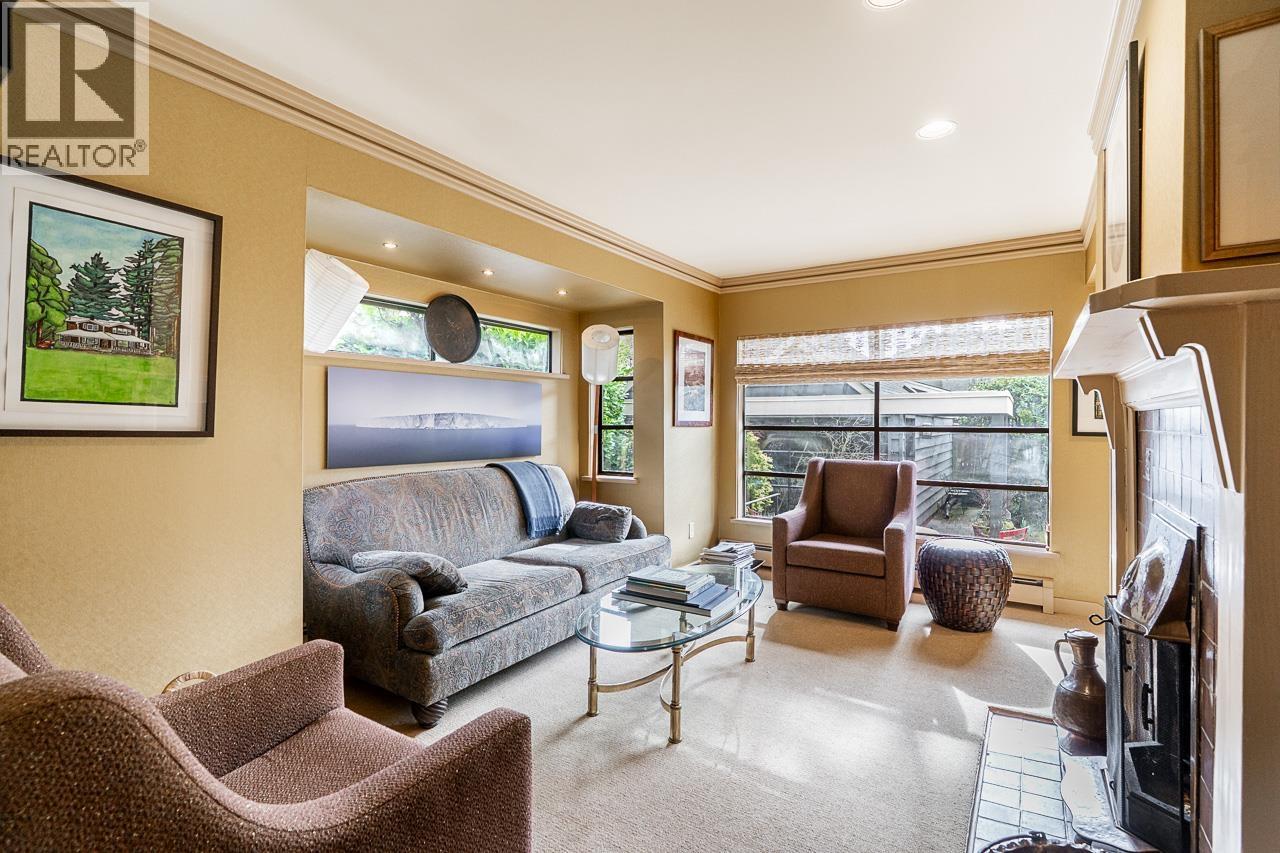 1986 W 36TH AVENUE, Vancouver