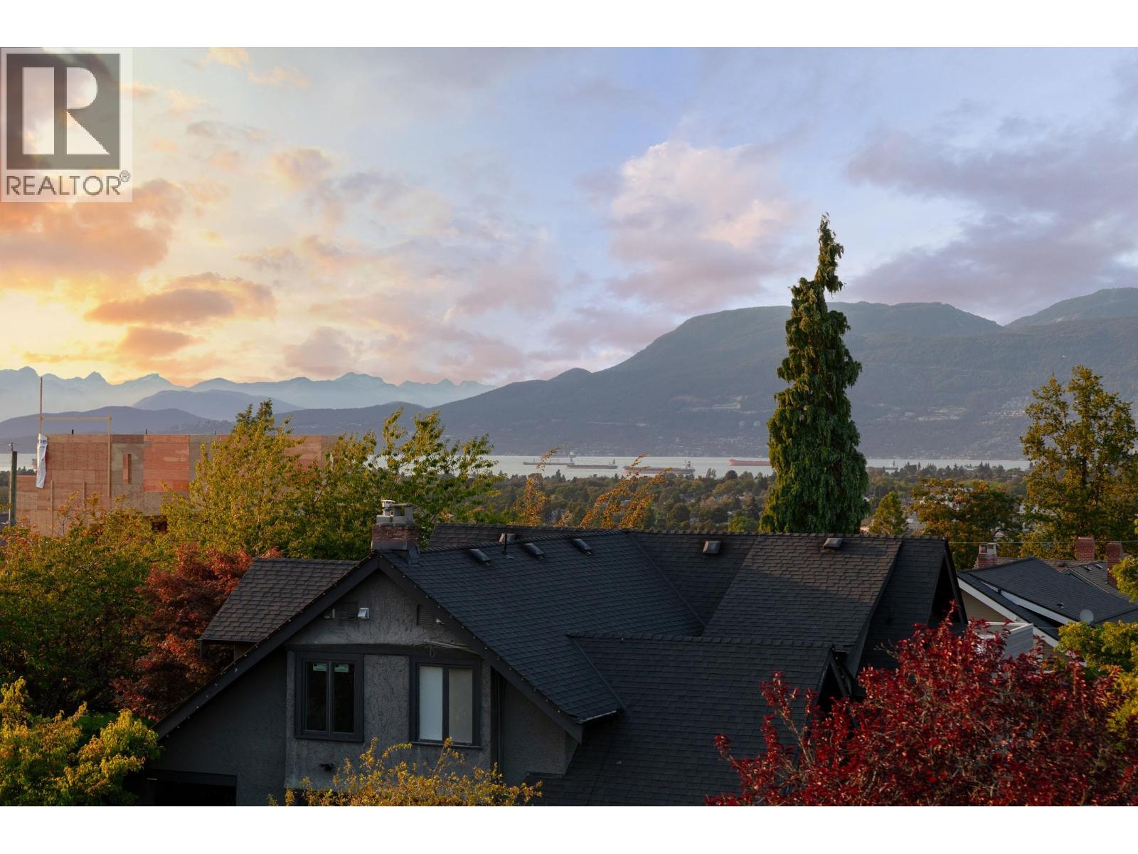 1986 W 36TH AVENUE, Vancouver