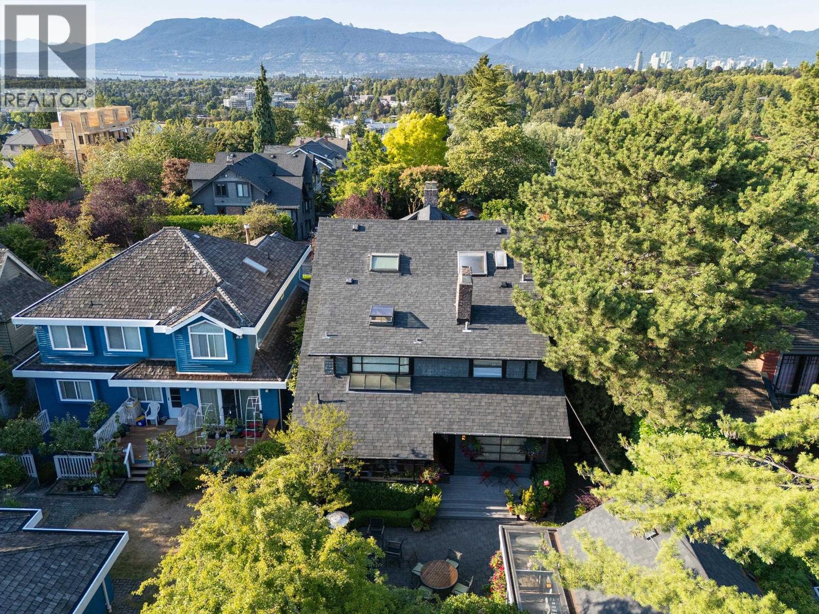 1986 W 36TH AVENUE, Vancouver