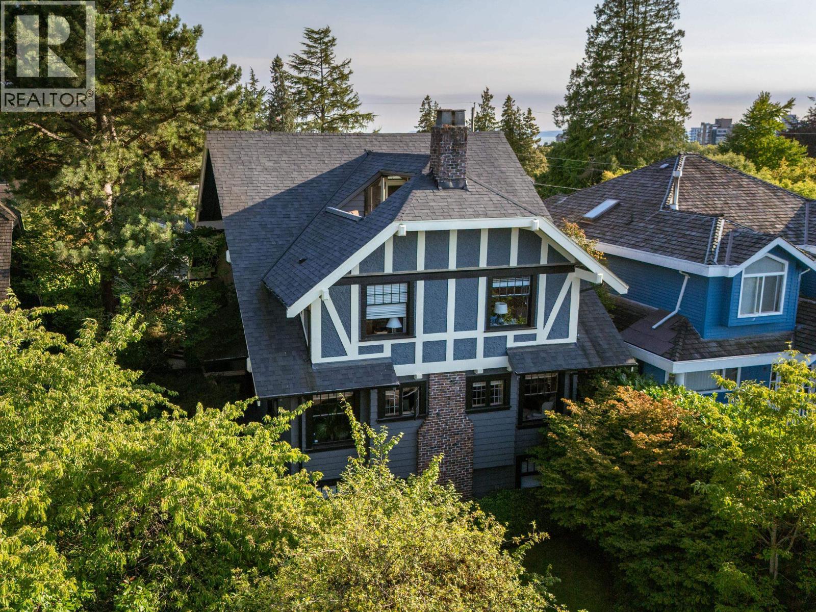 1986 W 36TH AVENUE, Vancouver