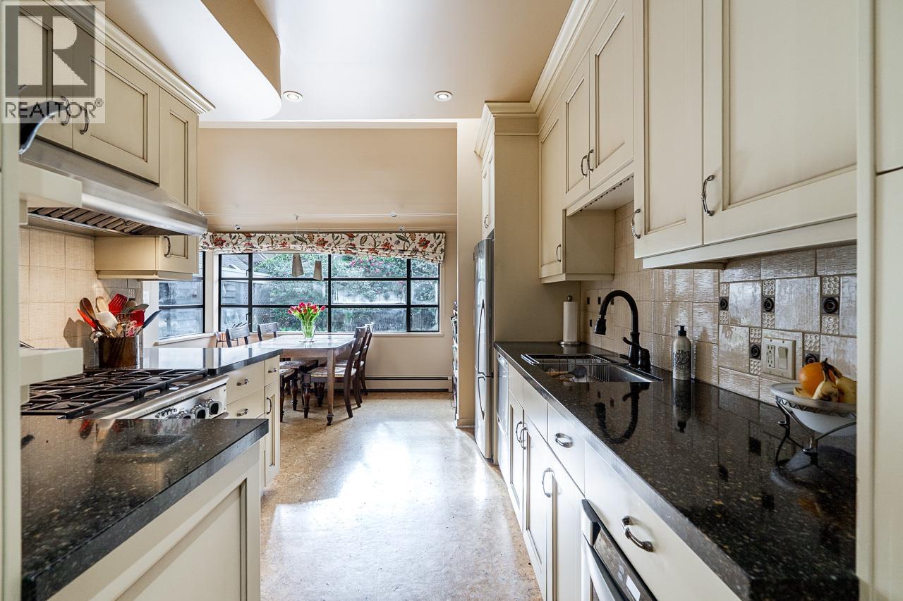 1986 W 36TH AVENUE, Vancouver