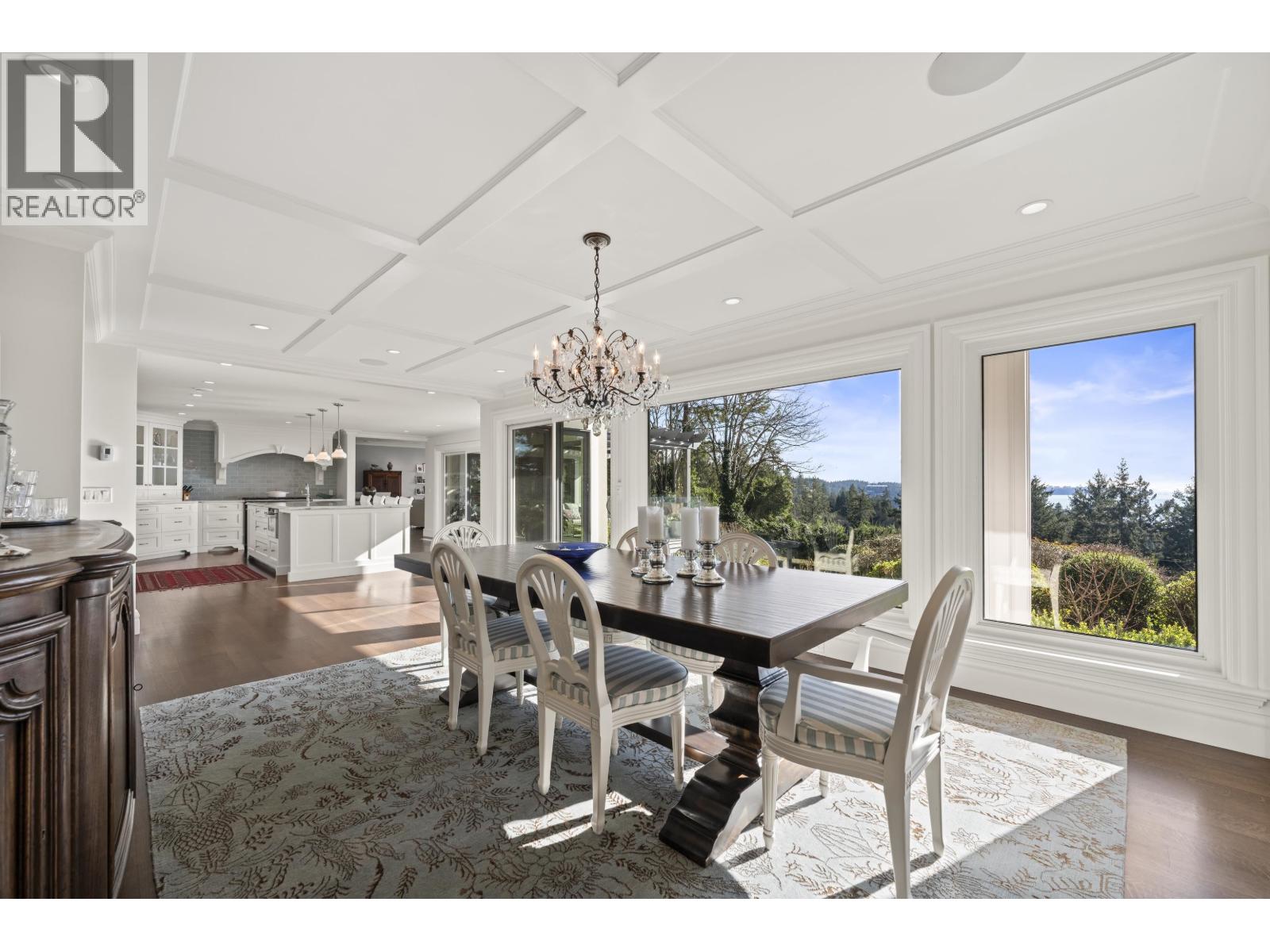 6215 OVERSTONE DRIVE, West Vancouver