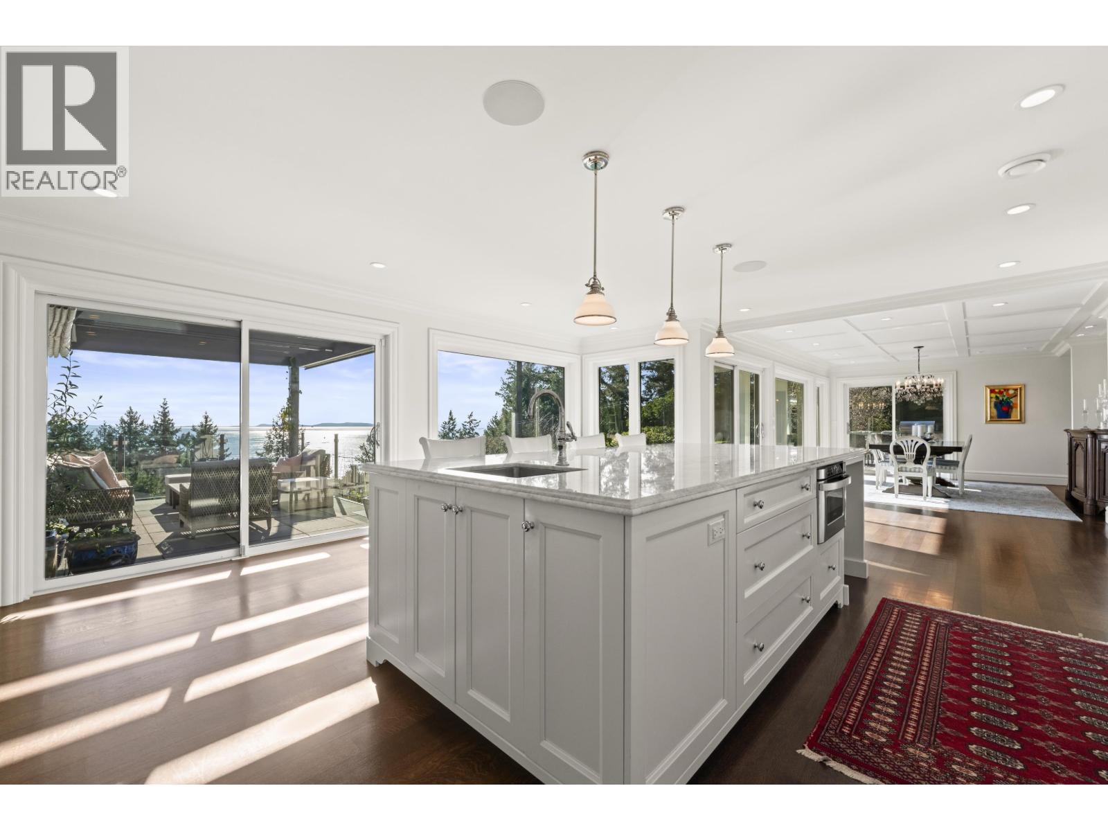 6215 OVERSTONE DRIVE, West Vancouver