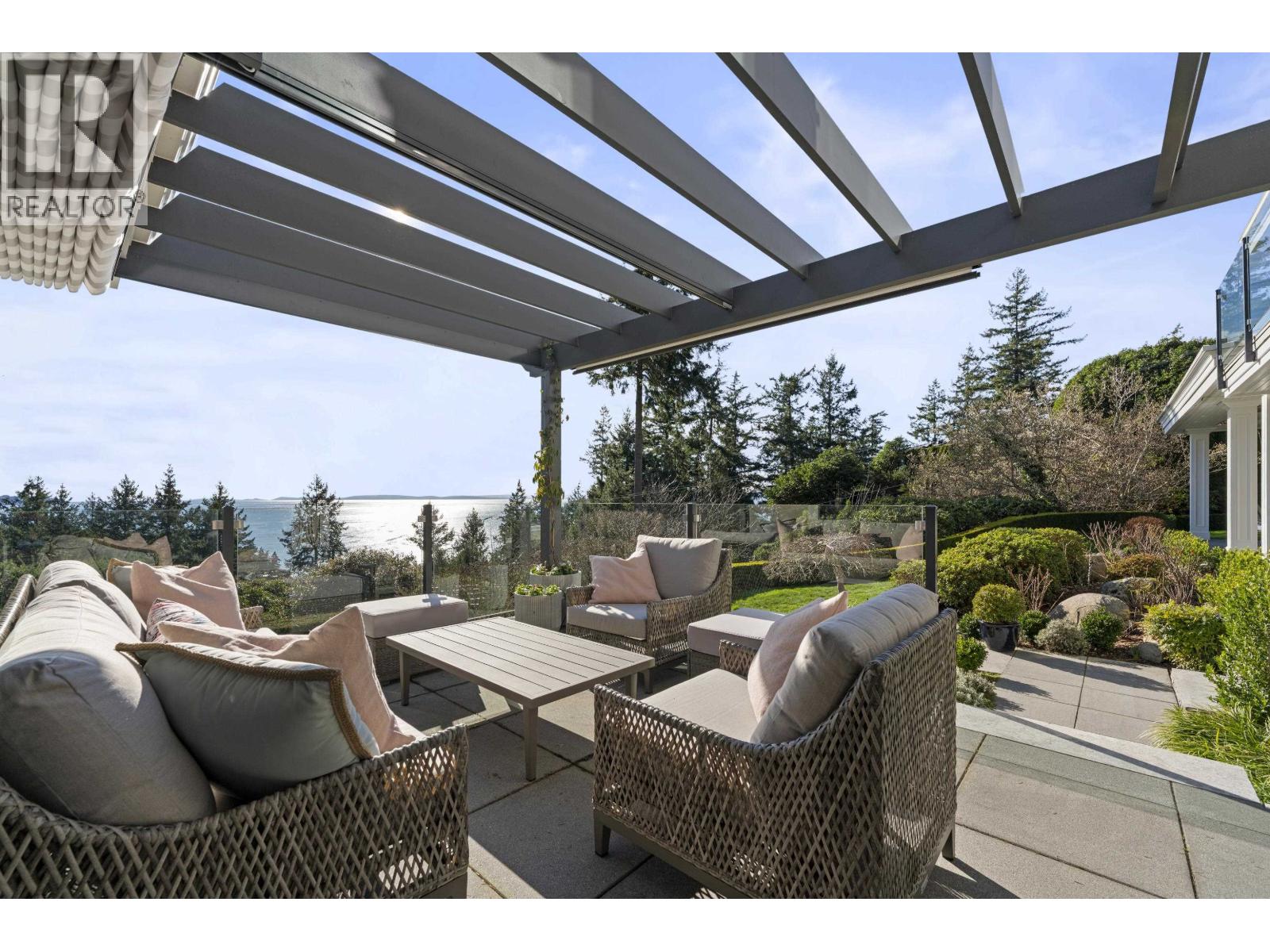 6215 OVERSTONE DRIVE, West Vancouver