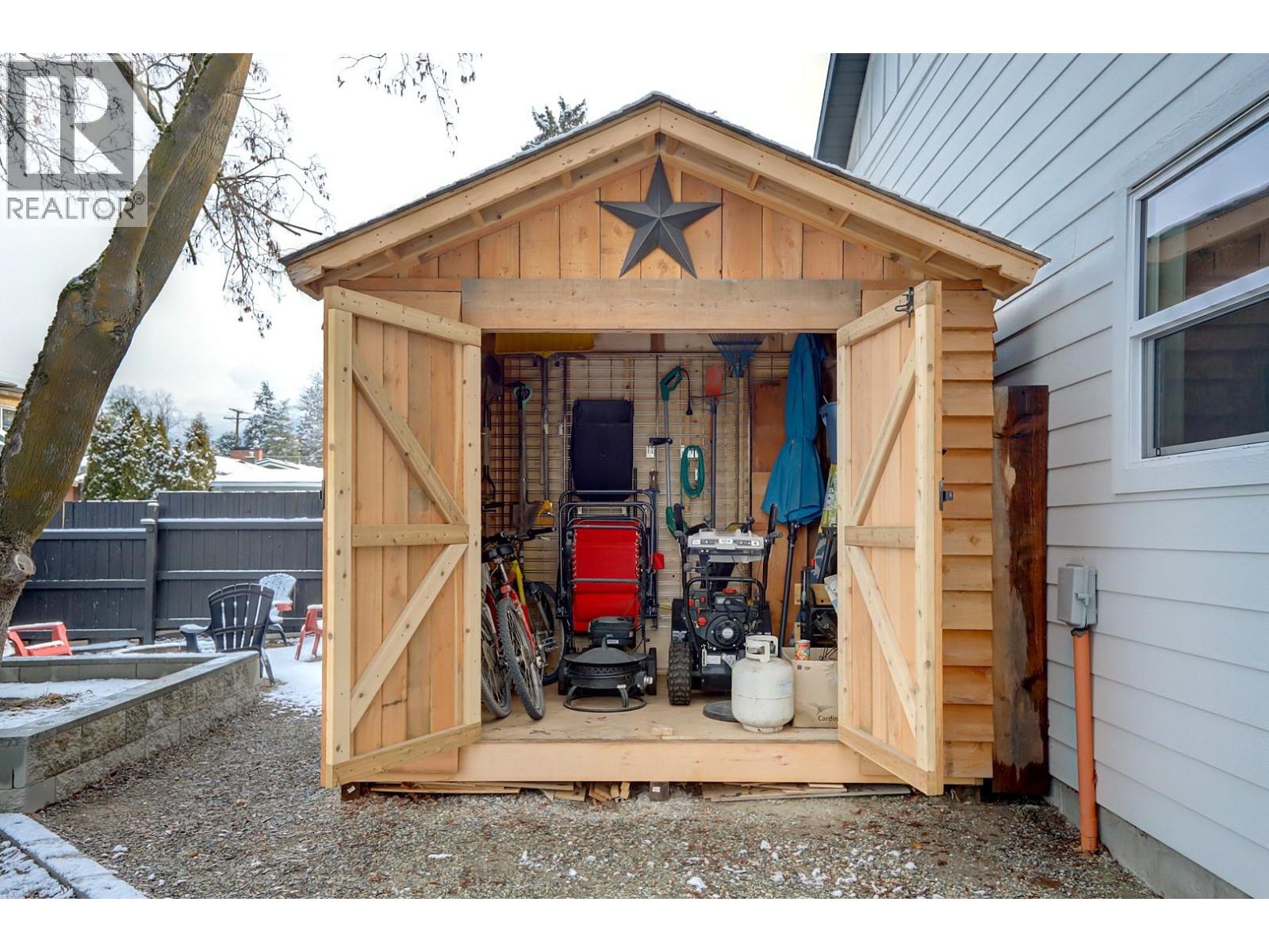  1908 39 Avenue, Vernon