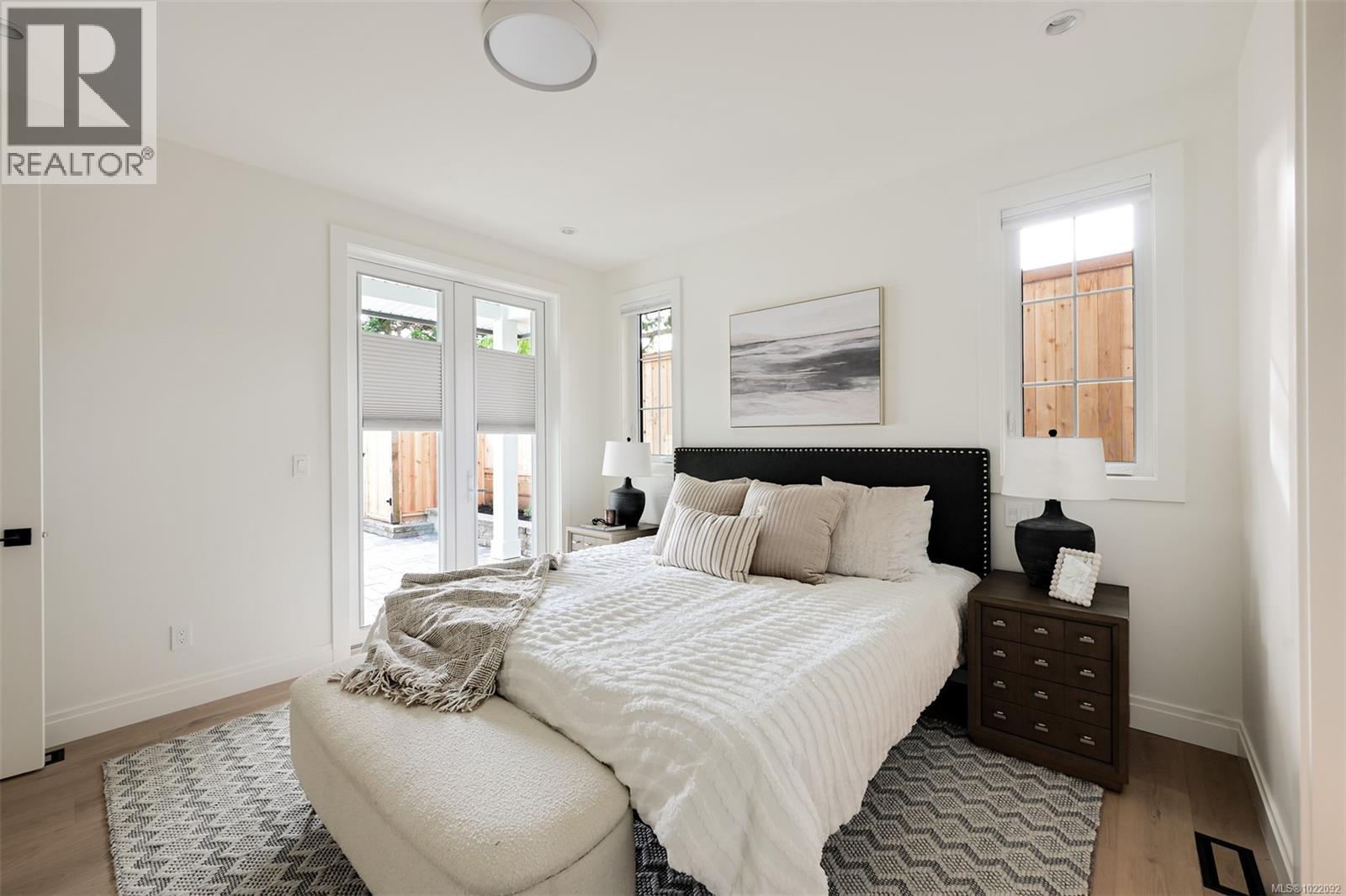 2 5032 Wesley Road, Saanich