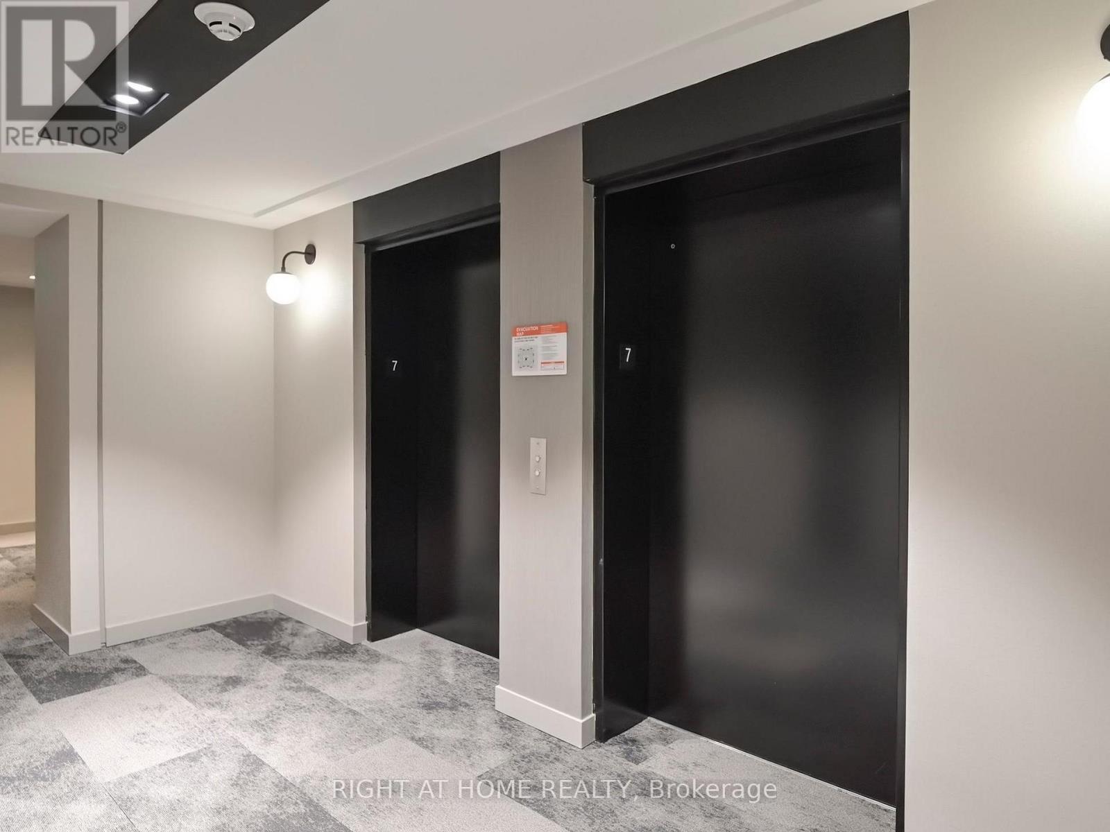 711 - 750 WHITLOCK AVENUE - Photo 4 of 36, Milton (CB Cobban), Ontario