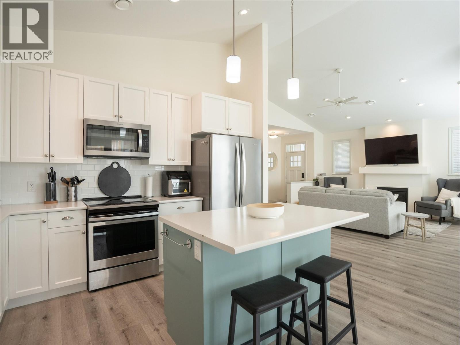 2450 Radio Tower Road Unit# 1, Oliver