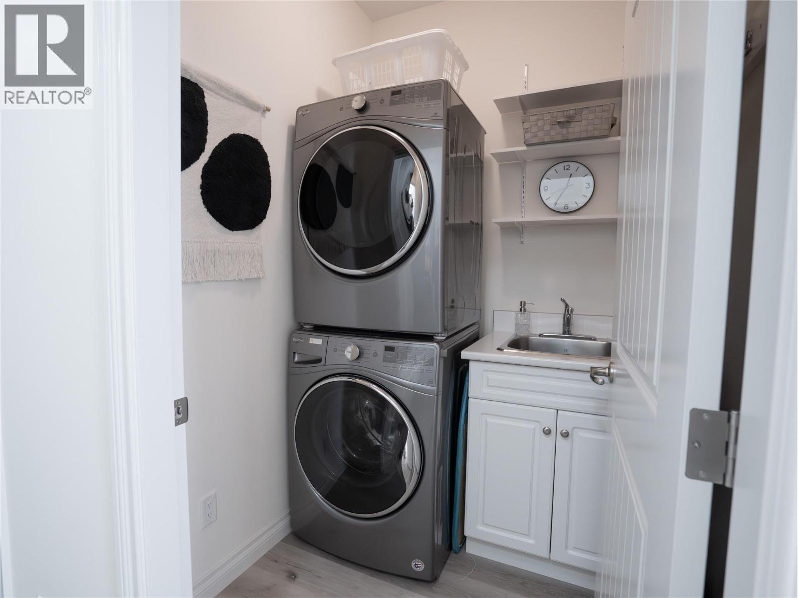 2450 Radio Tower Road Unit# 1, Oliver