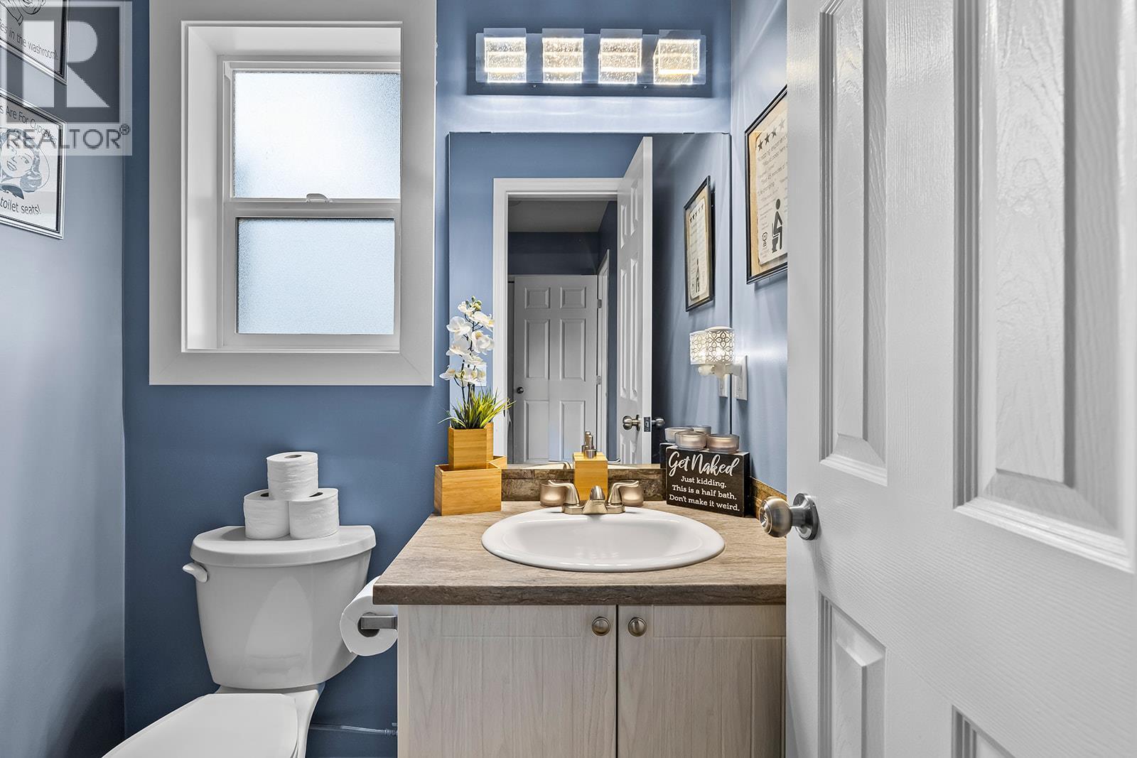 3345 Chelsea Court, West Kelowna