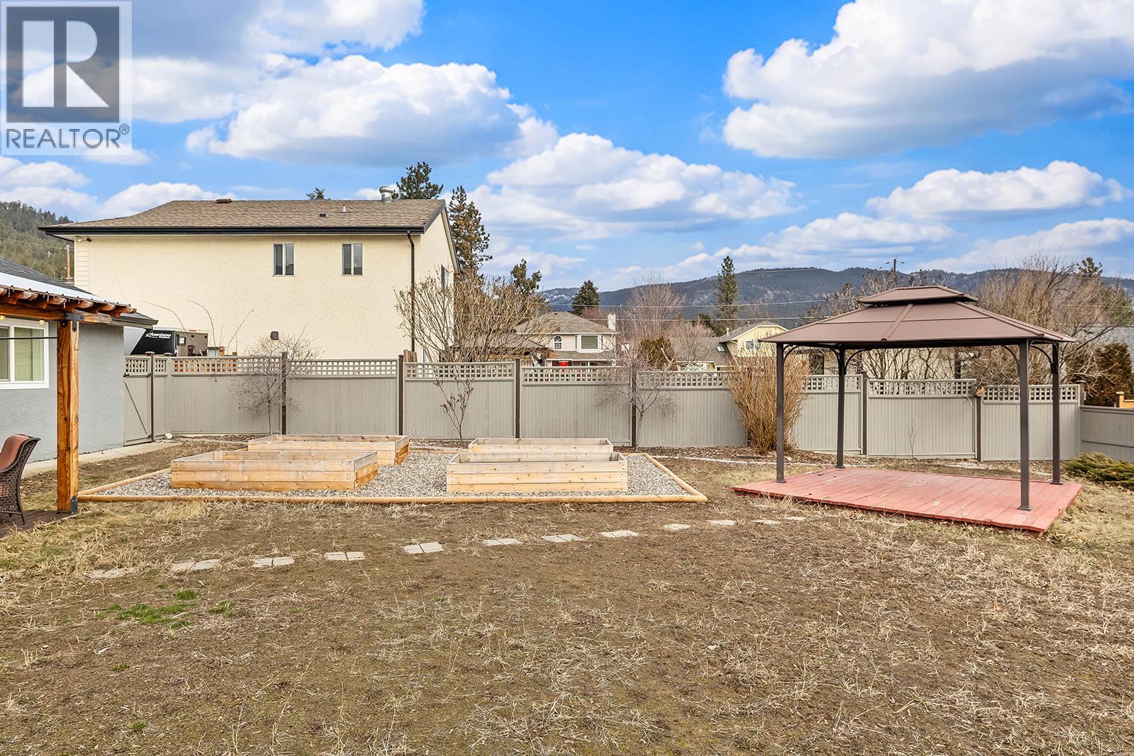 3345 Chelsea Court, West Kelowna