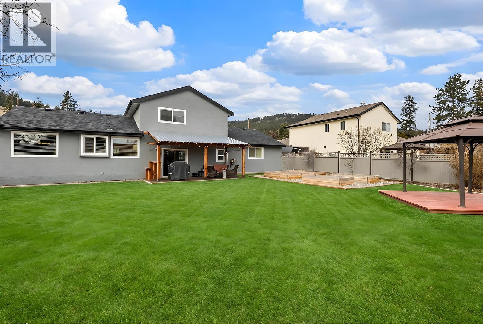 3345 Chelsea Court, West Kelowna