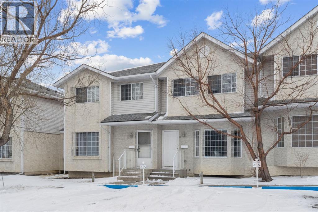 11 BEDFORD Manor NE - Photo 3 of 30, Calgary, Alberta