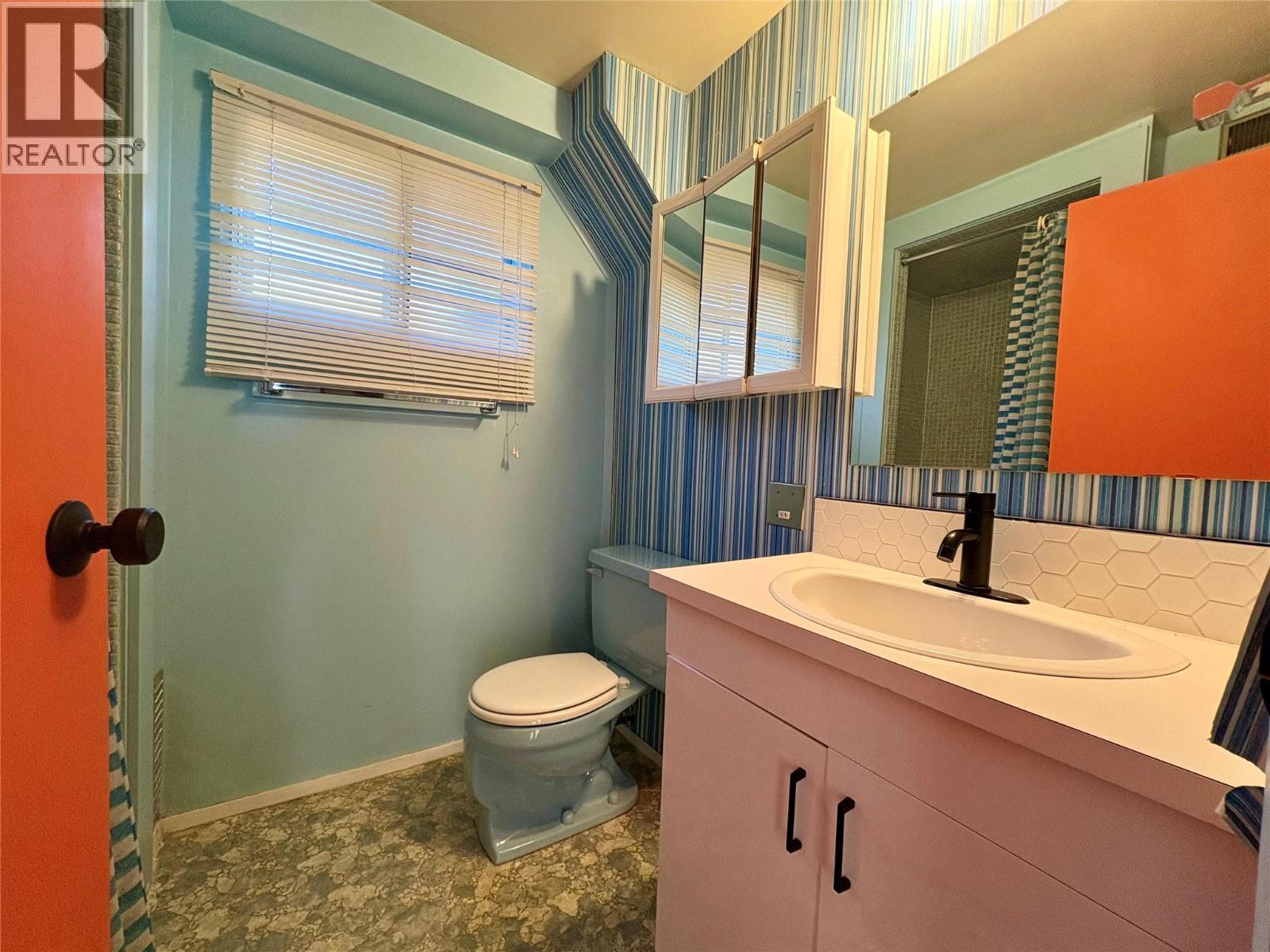 1738 Smithson Drive, Kelowna