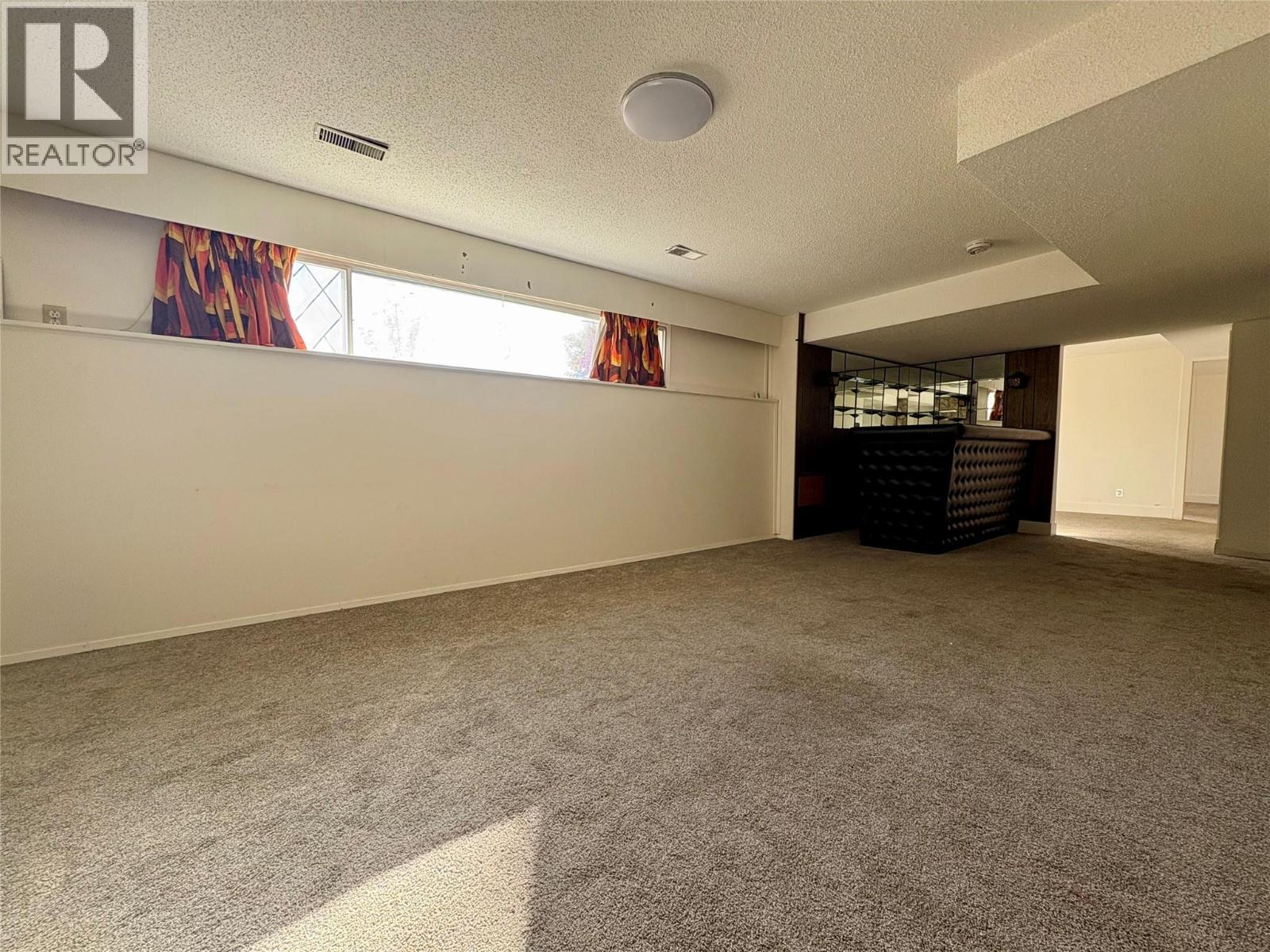 1738 Smithson Drive, Kelowna