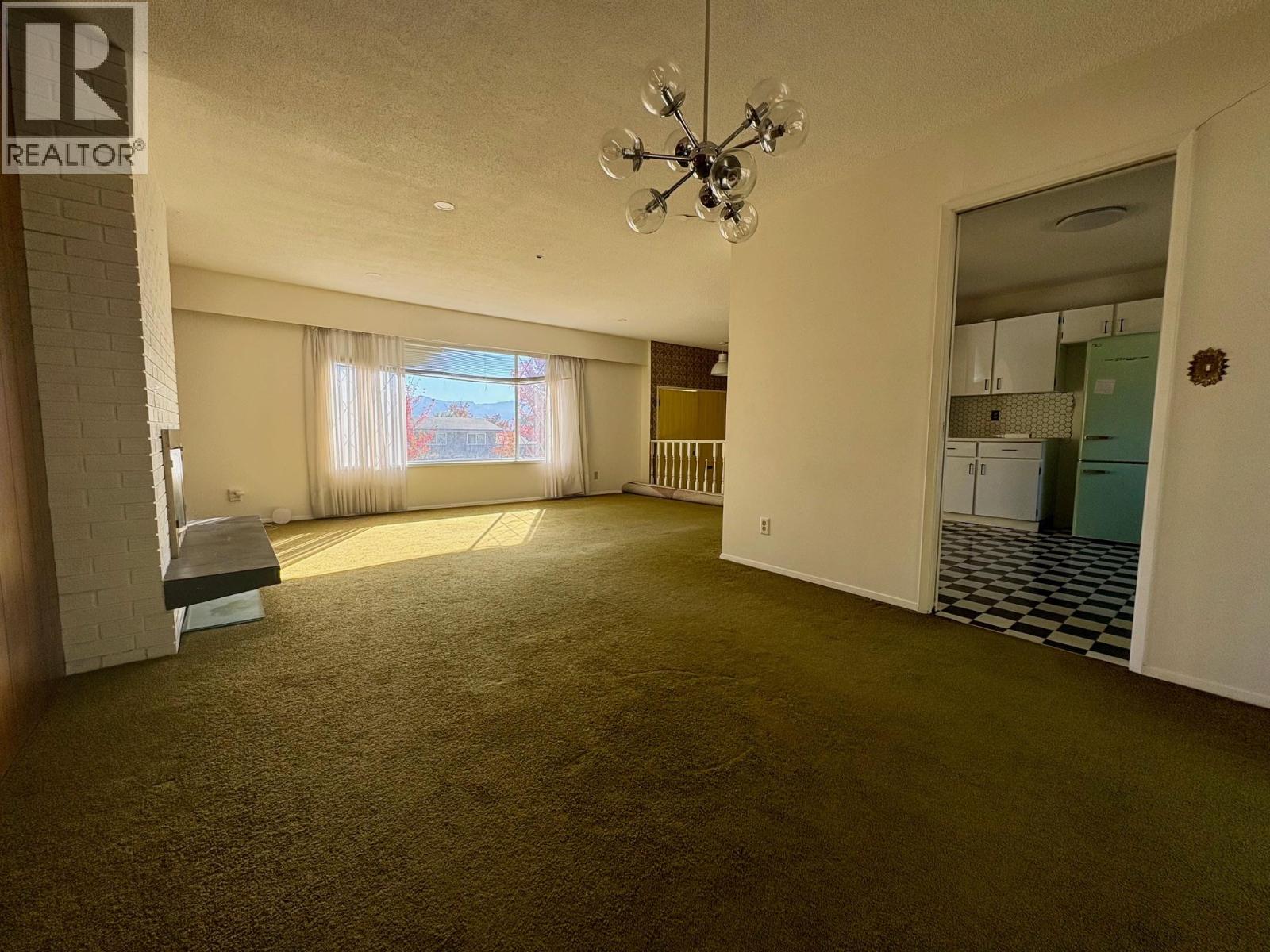 1738 Smithson Drive, Kelowna